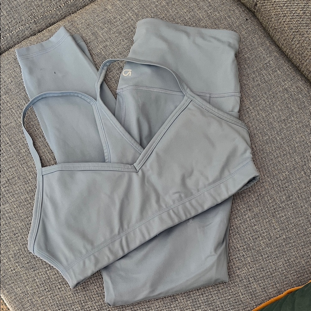 GAP Women's Light Blue Leggings and Top Matching Set